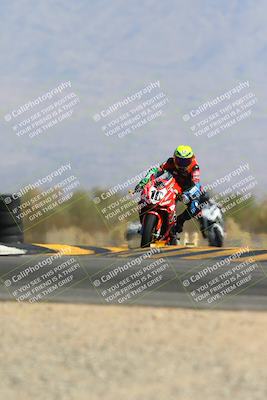 media/Oct-20-2024-CVMA (Sun) [[d4a3dff211]]/Race 9-Formulw LW Twins SHOOTOUT/